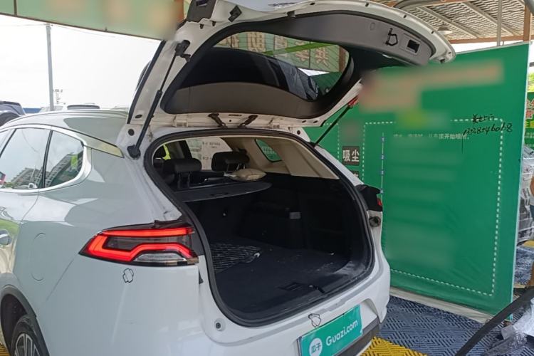 Used BYD Tang 2019 2.0T Automatic SmartConnect Prestige 5-Seater China VI Standard Trunk