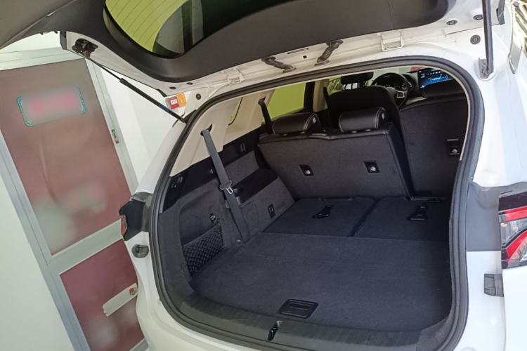 Used BYD Tang 2019 2.0T Automatic SmartConnect Luxury Edition 7 Seats China VI Standard Trunk