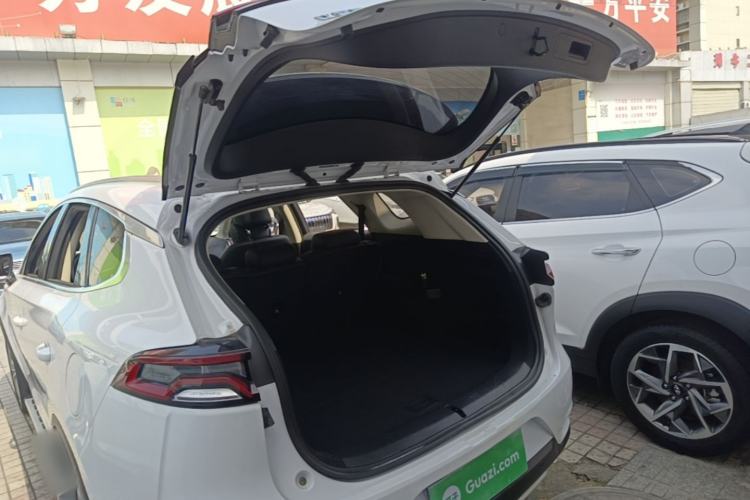 Used BYD Tang 2019 2.0T Automatic SmartConnect Prestige 5-Seater China VI Standard Trunk