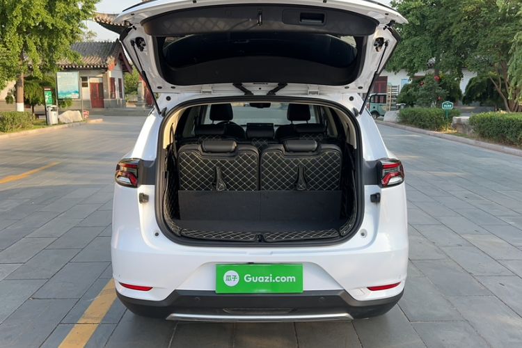 Used BYD Tang 2019 2.0T Automatic SmartConnect Prestige 7-Seater China VI Standard Trunk
