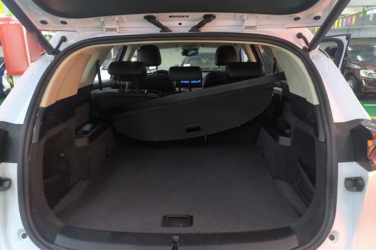 Used BYD Tang 2019 2.0T Automatic SmartConnect Luxury Edition 5 Seats China VI Standard Trunk