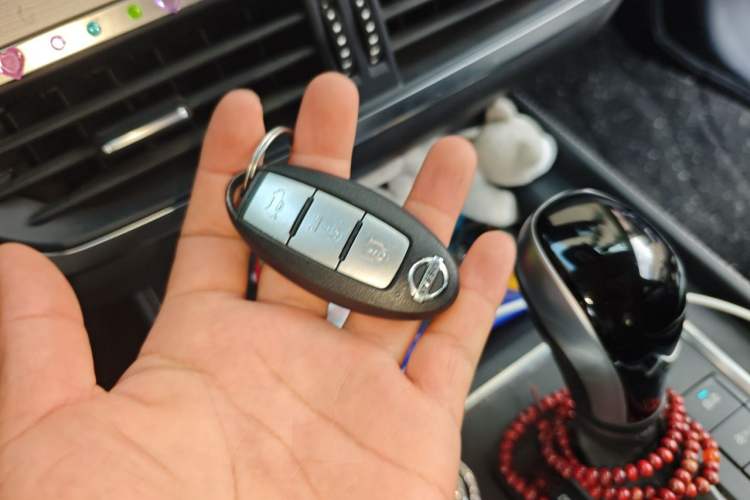 Used BYD Tang 2019 2.0T Automatic SmartConnect Luxury 7-Seater China VI Standard Vehicle Key