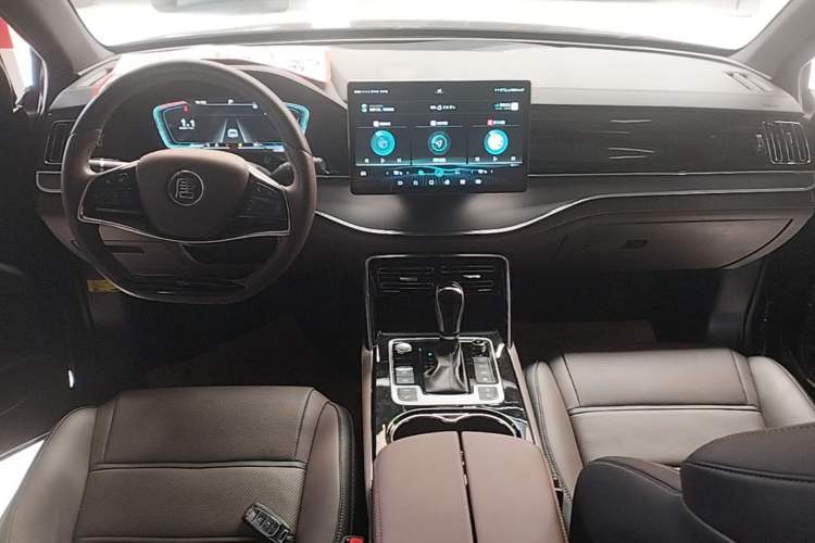 Used BYD Tang 2021 2.0T Automatic Flagship Edition Center Console