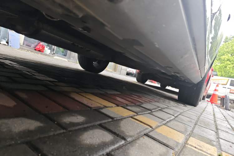 Used BYD Tang 2021 2.0T Automatic Flagship Edition Chassis Front Left