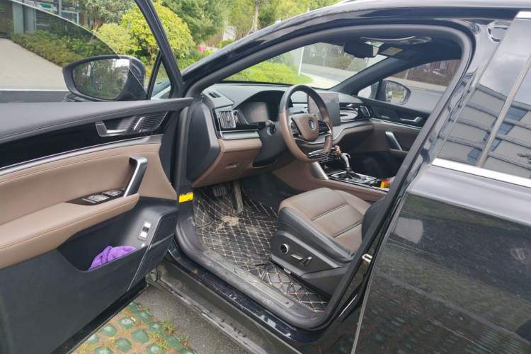Used BYD Tang 2021 2.0T Automatic Flagship Edition Driver Seat