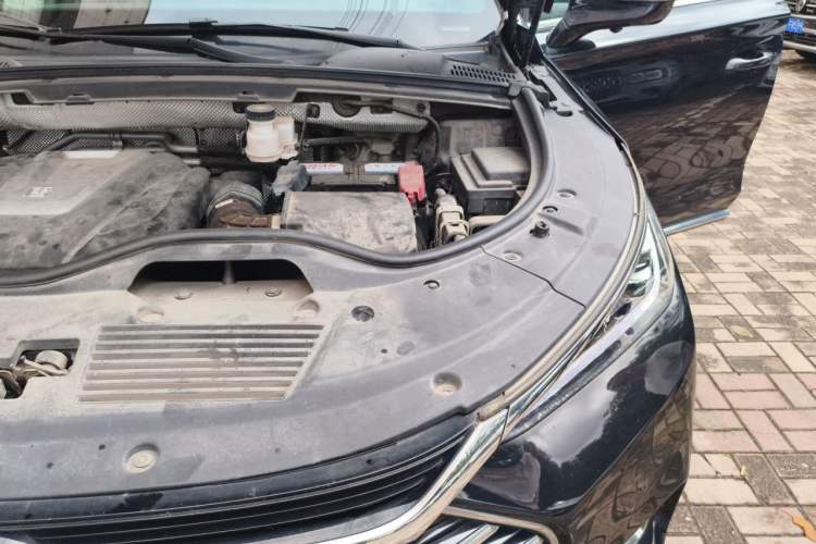 Used BYD Tang 2021 2.0T Automatic Flagship Edition Engine Bay Left
