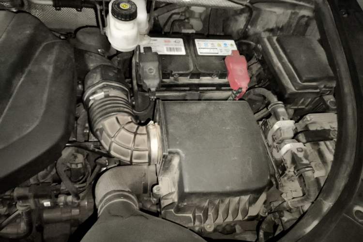 Used BYD Tang 2021 2.0T Automatic Flagship Edition Engine Bay Left
