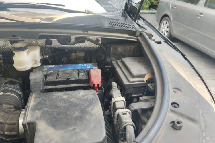 Used BYD Tang 2021 2.0T Automatic Flagship Edition Engine Bay Left