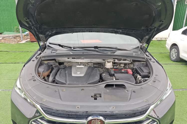 Used BYD Tang 2021 2.0T Automatic Flagship Edition Engine Bay