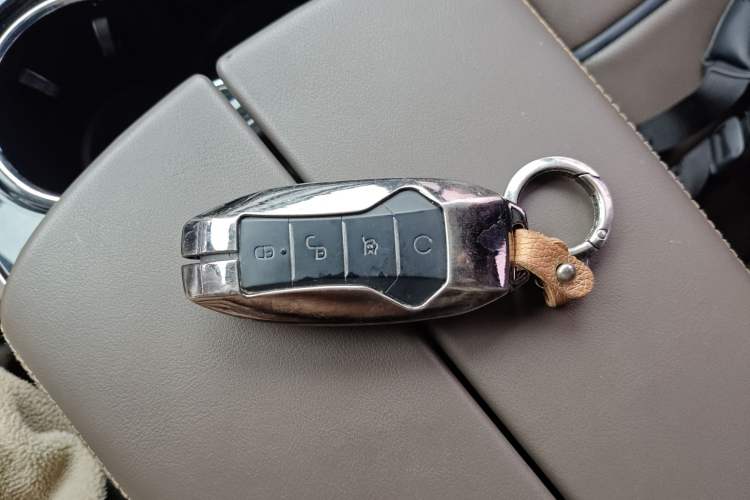 Used BYD Tang 2021 2.0T Automatic Flagship Edition Interior 1