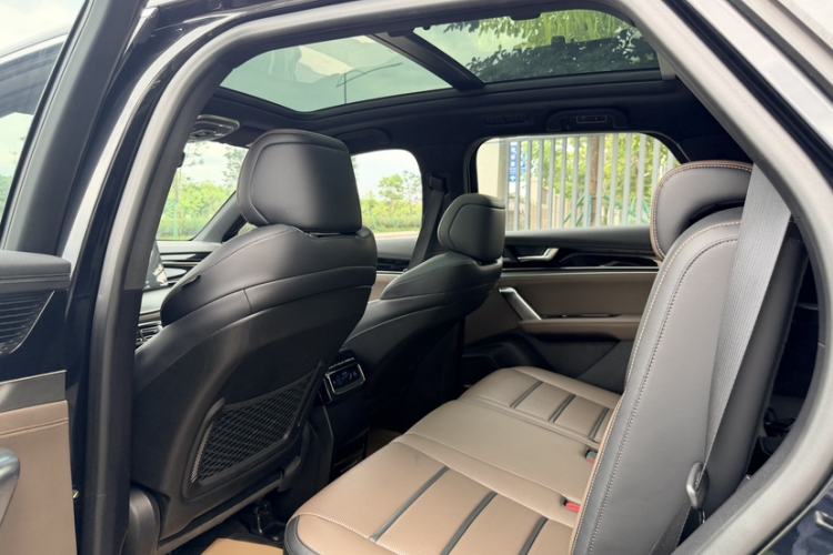 Used BYD Tang 2021 2.0T Automatic Flagship Edition Interior 2