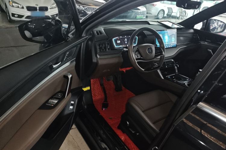 Used BYD Tang 2021 2.0T Automatic Flagship Edition Interior 3