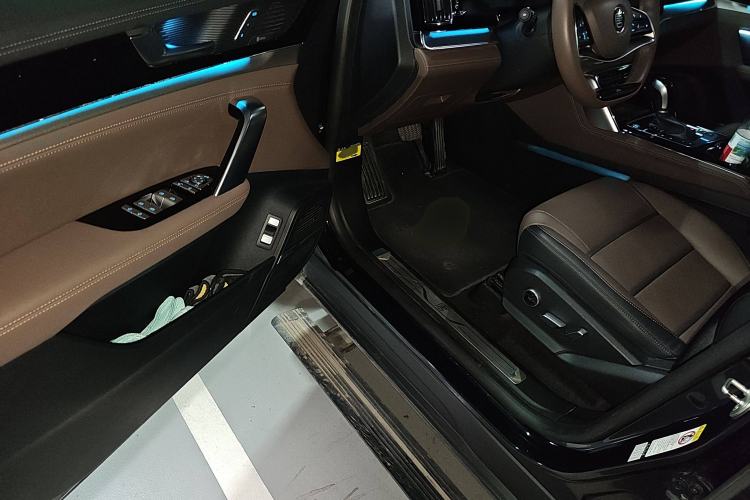 Used BYD Tang 2021 2.0T Automatic Flagship Edition Interior 3