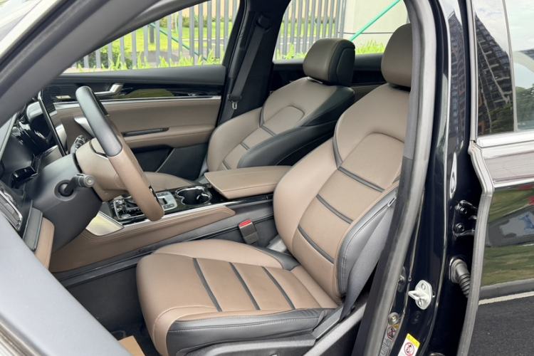 Used BYD Tang 2021 2.0T Automatic Flagship Edition Interior 3