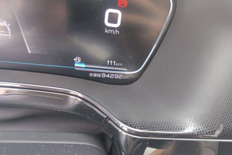 Used BYD Tang 2021 2.0T Automatic Flagship Edition Odometer Close Up