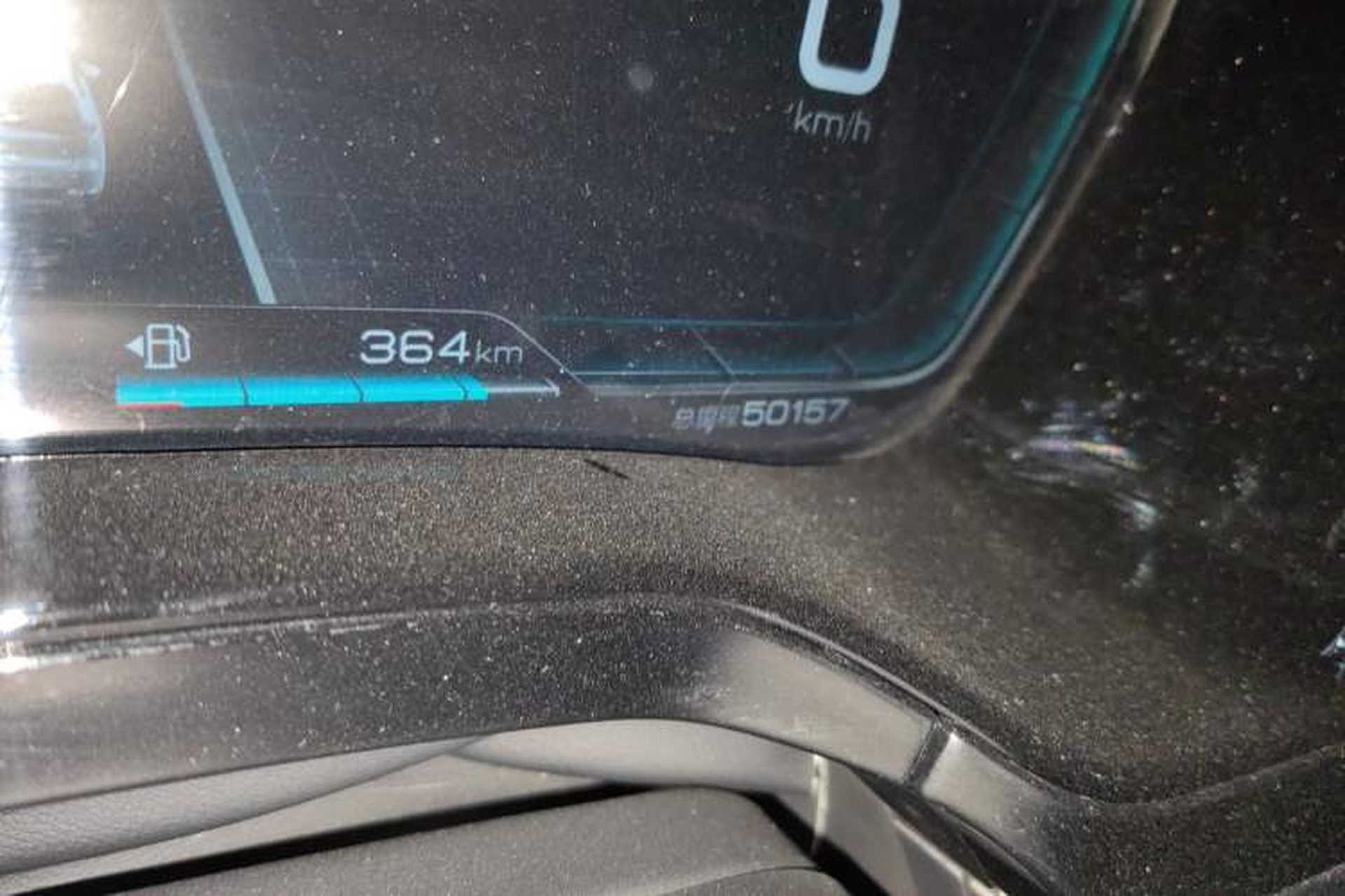 Used BYD Tang 2021 2.0T Automatic Flagship Edition Odometer Close Up