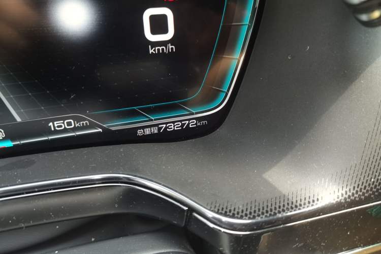 Used BYD Tang 2021 2.0T Automatic Flagship Edition Odometer Close Up