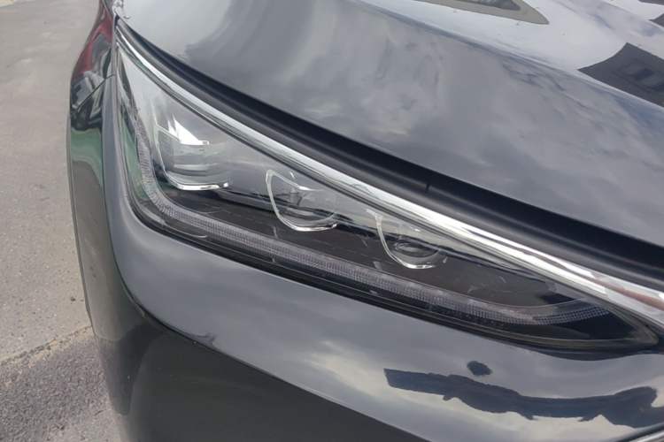 Used BYD Tang 2021 2.0T Automatic Flagship Edition Right Front Headlight