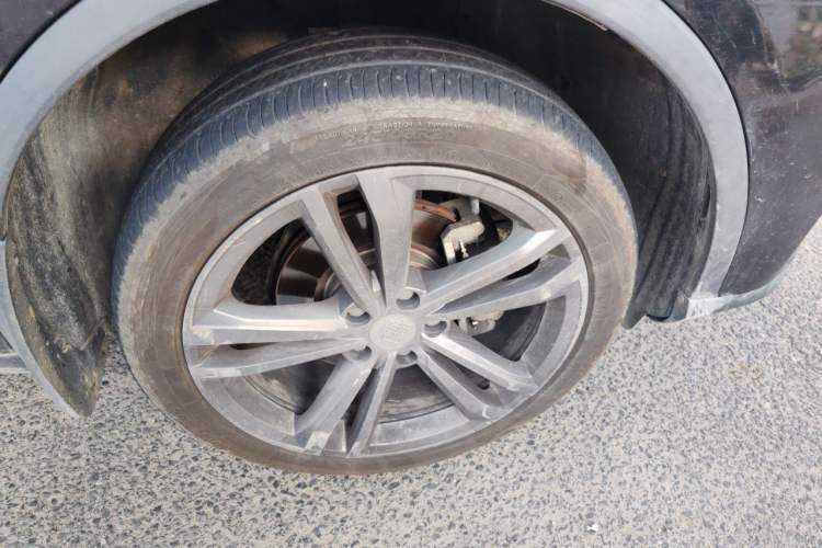 Used BYD Tang 2021 2.0T Automatic Flagship Edition Right Front Wheel Hub