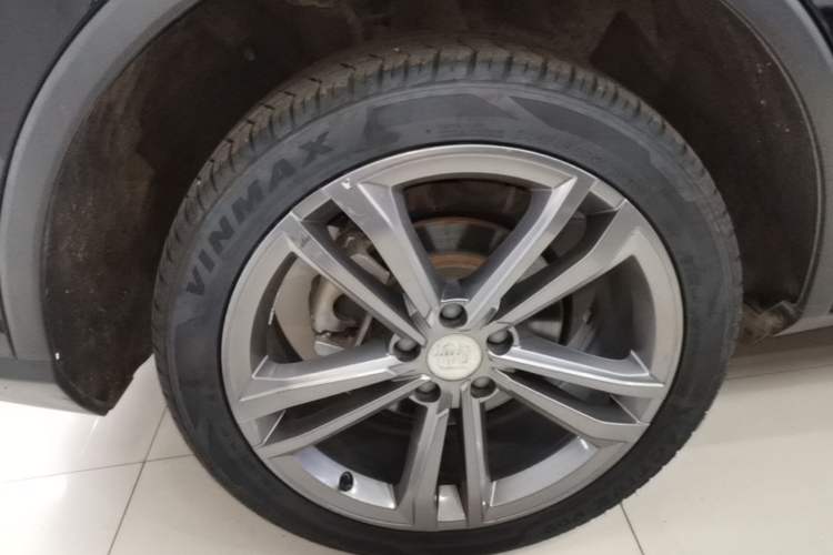Used BYD Tang 2021 2.0T Automatic Flagship Edition Right Rear Wheel Hub