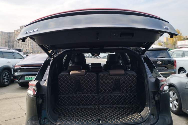 Used BYD Tang 2021 2.0T Automatic Flagship Edition Trunk