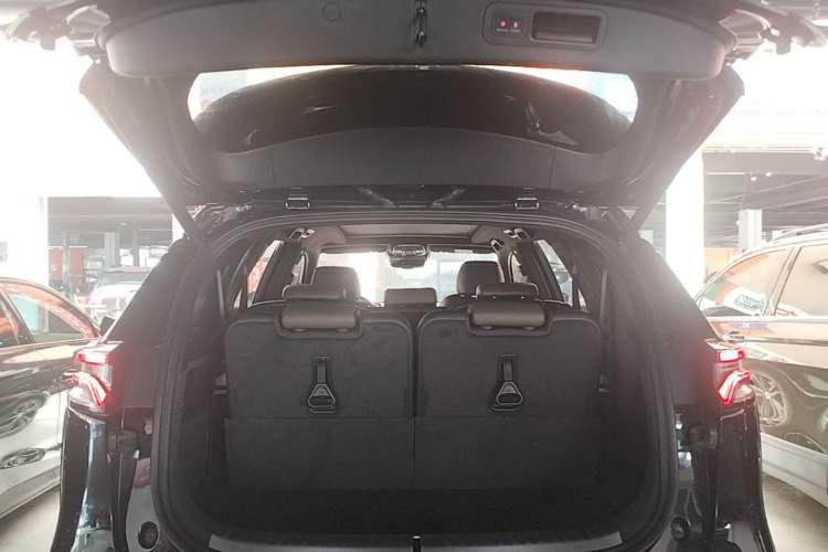 Used BYD Tang 2021 2.0T Automatic Flagship Edition Trunk