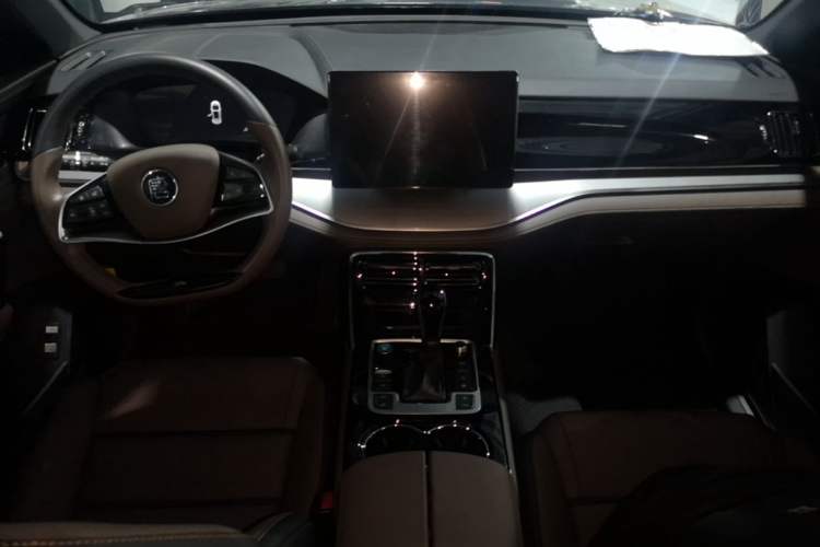 Used BYD Tang 2021 2.0T Automatic Flagship Edition Center Console