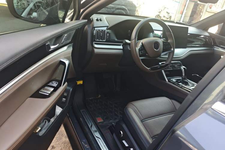 Used BYD Tang 2021 2.0T Automatic Flagship Edition Driver Seat
