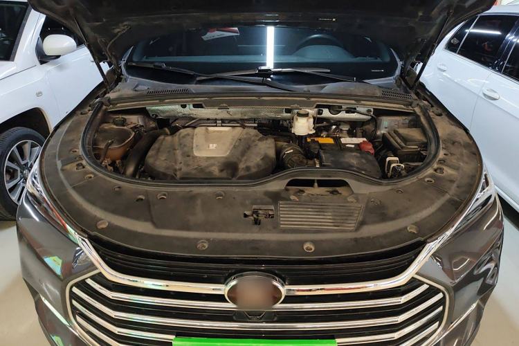 Used BYD Tang 2021 2.0T Automatic Flagship Edition Engine Bay