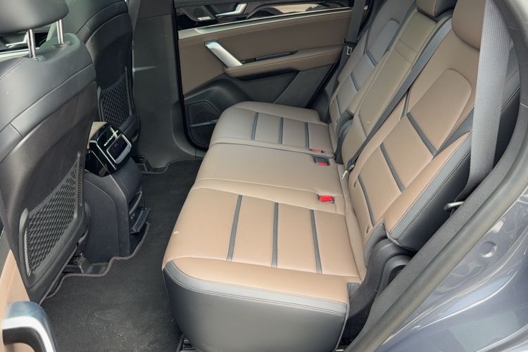 Used BYD Tang 2021 2.0T Automatic Flagship Edition Interior 1