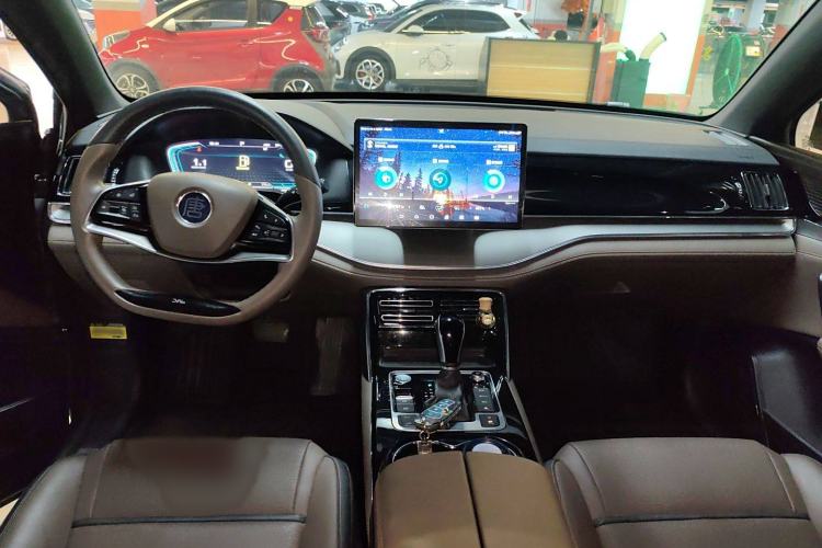 Used BYD Tang 2021 2.0T Automatic Flagship Edition Interior 2