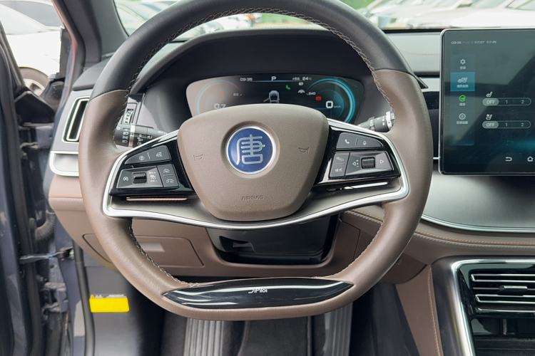Used BYD Tang 2021 2.0T Automatic Flagship Edition Interior 4