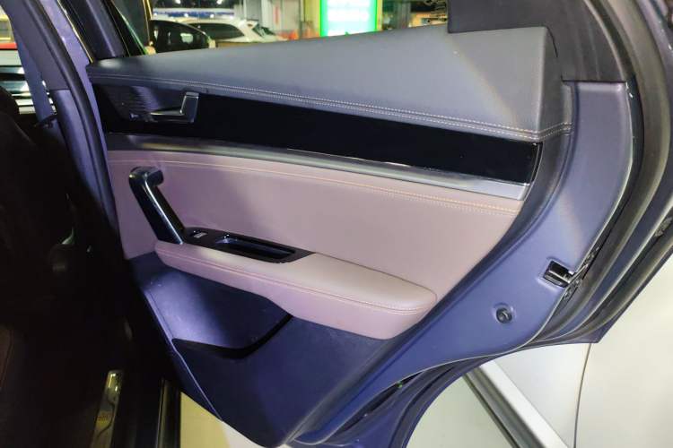 Used BYD Tang 2021 2.0T Automatic Flagship Edition Interior 6