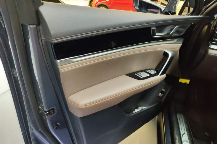 Used BYD Tang 2021 2.0T Automatic Flagship Edition Interior 7