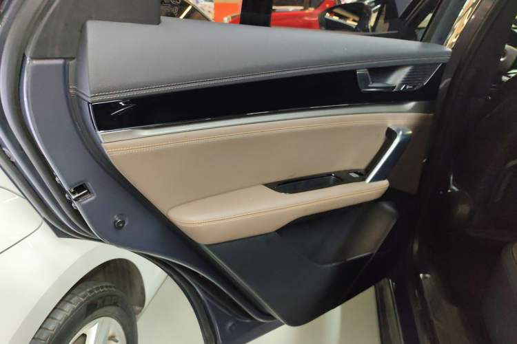 Used BYD Tang 2021 2.0T Automatic Flagship Edition Interior 8
