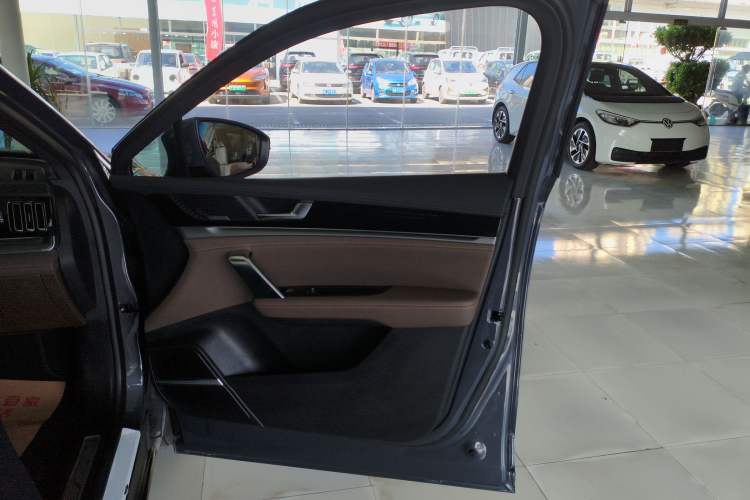 Used BYD Tang 2021 2.0T Automatic Flagship Edition Right Front Door Interior