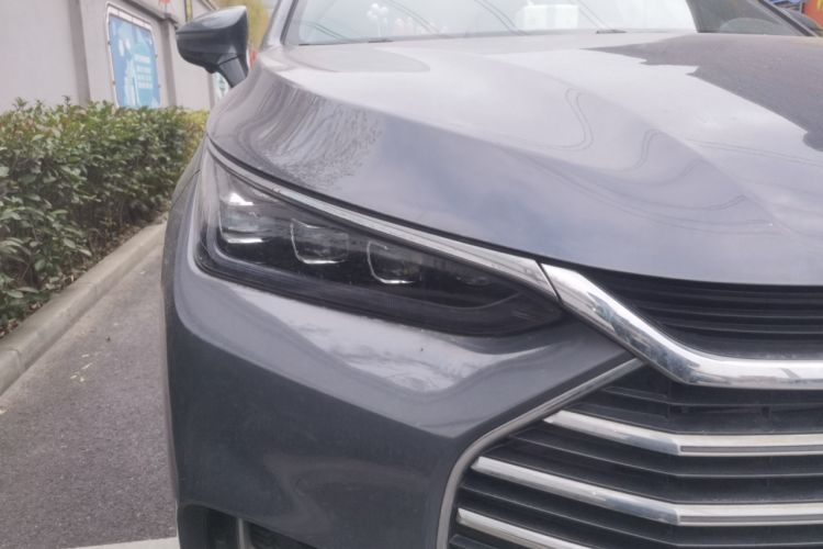 Used BYD Tang 2021 2.0T Automatic Flagship Edition Right Front Headlight