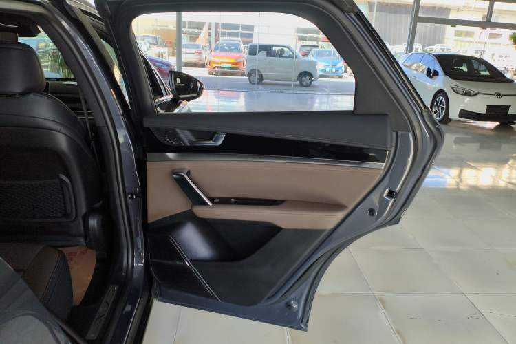 Used BYD Tang 2021 2.0T Automatic Flagship Edition Right Rear Door Interior