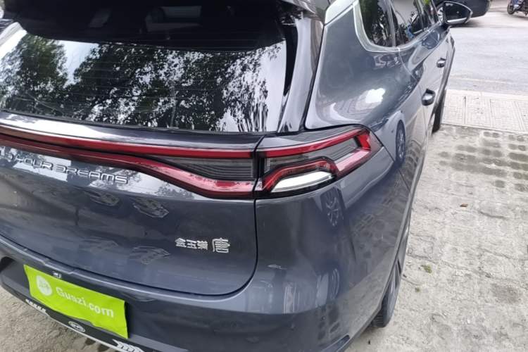 Used BYD Tang 2021 2.0T Automatic Flagship Edition Right Rear Taillight