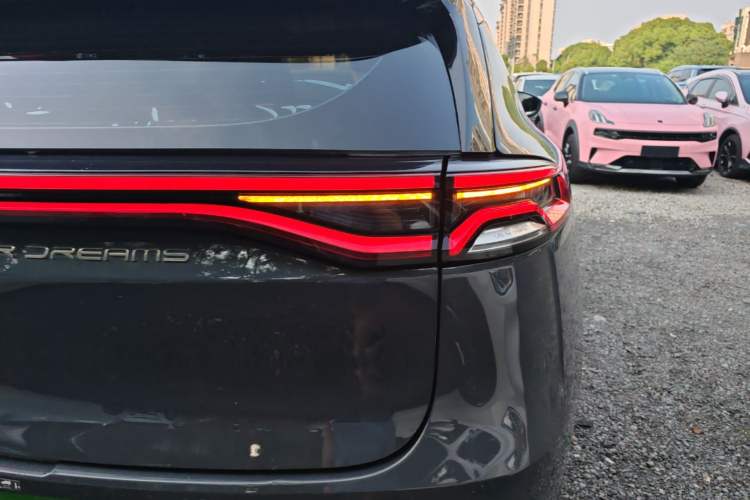 Used BYD Tang 2021 2.0T Automatic Flagship Edition Right Rear Taillight