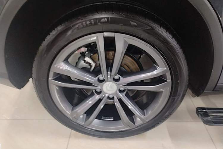 Used BYD Tang 2021 2.0T Automatic Flagship Edition Right Rear Wheel Hub