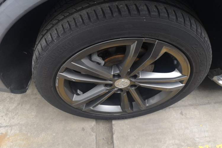 Used BYD Tang 2021 2.0T Automatic Flagship Edition Right Rear Wheel Hub