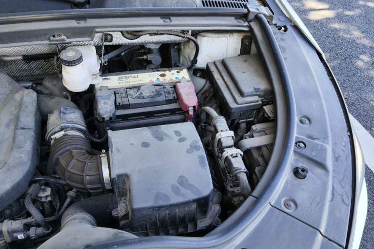 Used BYD Tang 2021 2.0T Automatic Flagship Edition Engine Bay Left