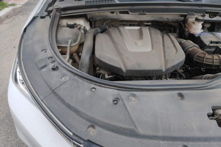 Used BYD Tang 2021 2.0T Automatic Flagship Edition Engine Bay Right