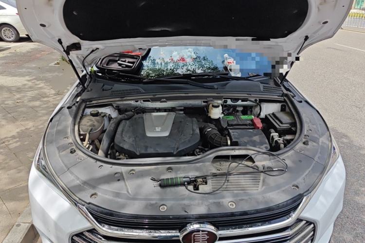 Used BYD Tang 2021 2.0T Automatic Flagship Edition Engine Bay