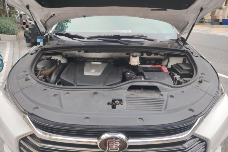 Used BYD Tang 2021 2.0T Automatic Flagship Edition Engine Bay
