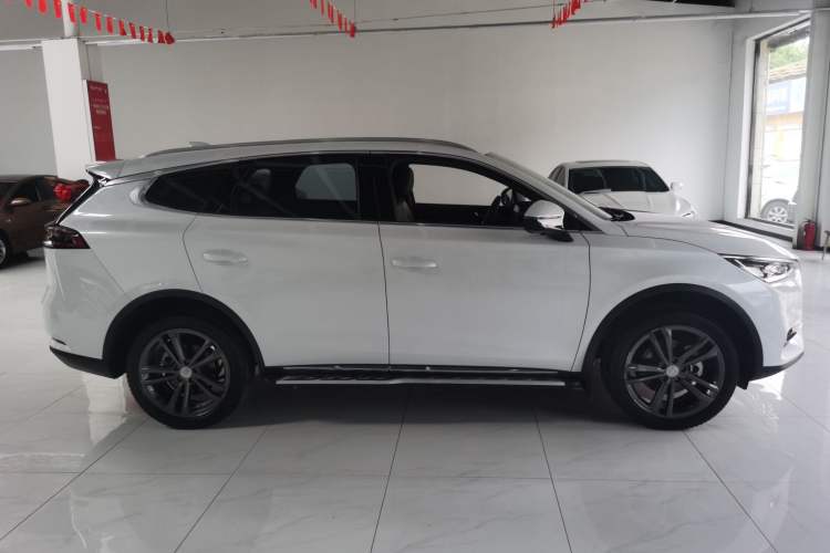 Used BYD Tang 2021 2.0T Automatic Flagship Edition Exterior 2