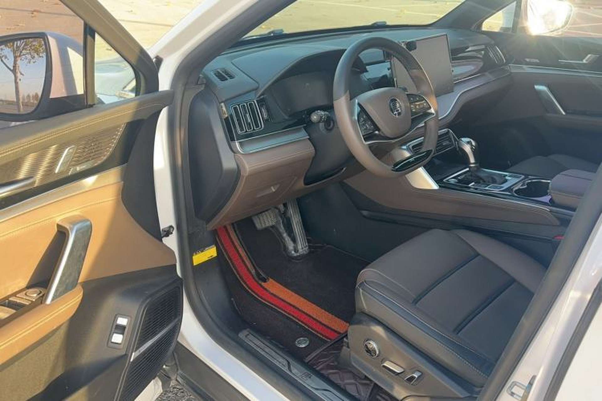 Used BYD Tang 2021 2.0T Automatic Flagship Edition Interior 1