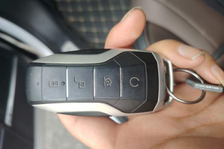 Used BYD Tang 2021 2.0T Automatic Flagship Edition Interior 1