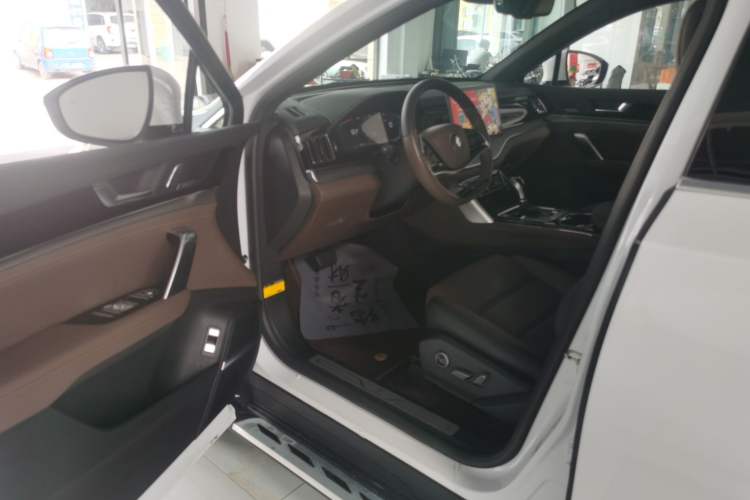 Used BYD Tang 2021 2.0T Automatic Flagship Edition Interior 2